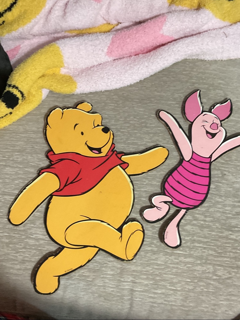 Winnie the Pooh & Piglet Wall Playset - Yellow & Pink